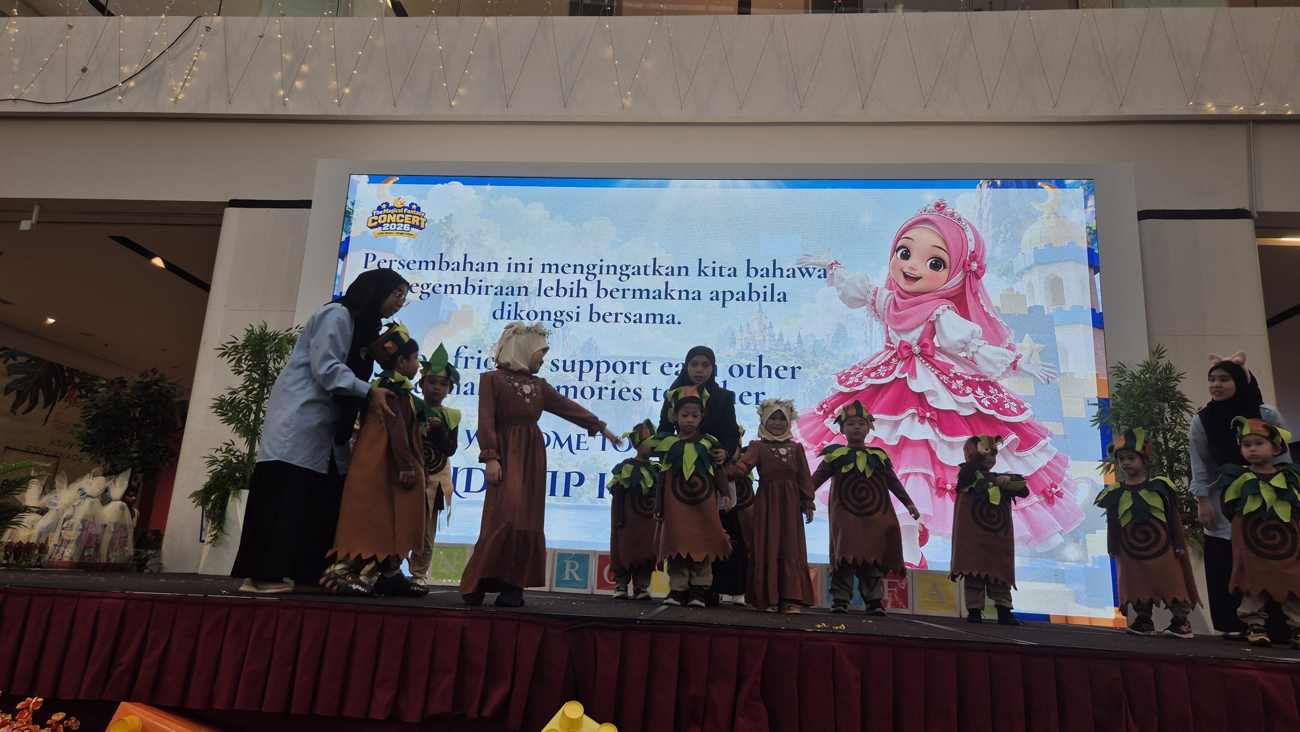 Persembahan anak-anak Little Caliphs pada hari pertama Karnival Pendidikan Neurokhalifah 2026