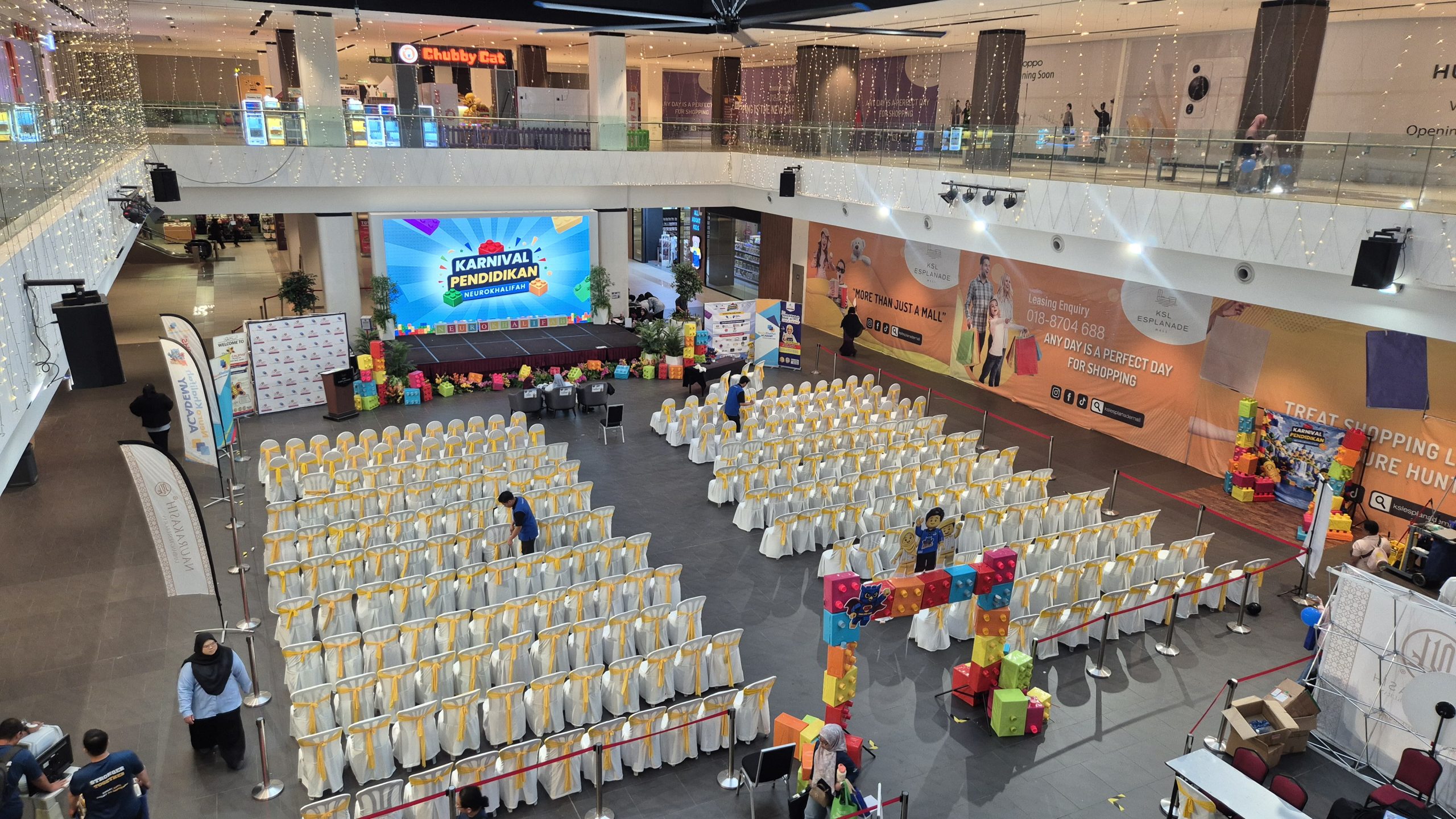 Suasana lokasi Karnival Pendidikan Neurokhalifah 2026 di KSL Esplanade Mall, Klang